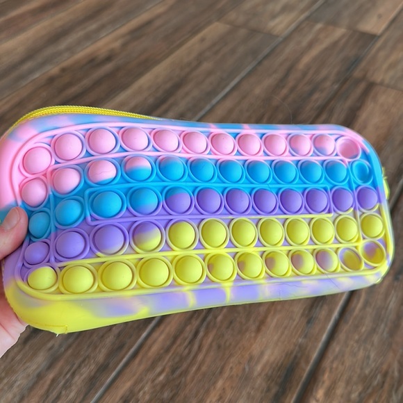3 pop it pencil cases, colors: tie-die, rainbow. Good for school. - Picture 5 of 7